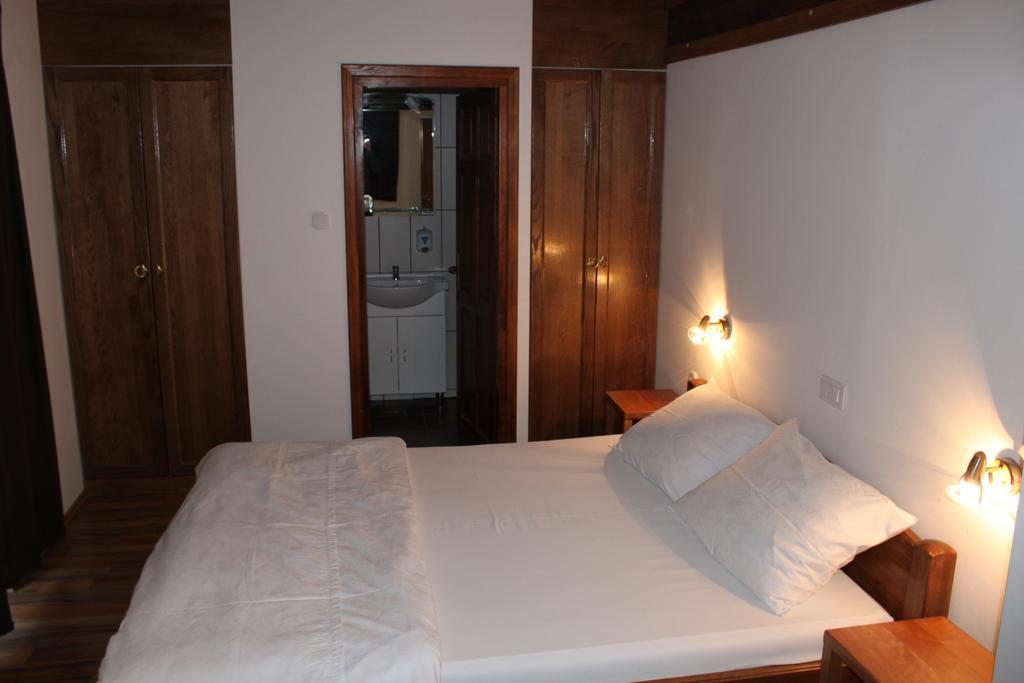 Guesthouse Režekov podrum Jastrebarsko Eksteriør billede